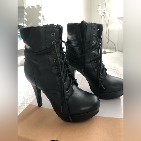 Black Ankle boots. Black ankle chunky combat high heel booties - Picture 3 of 9